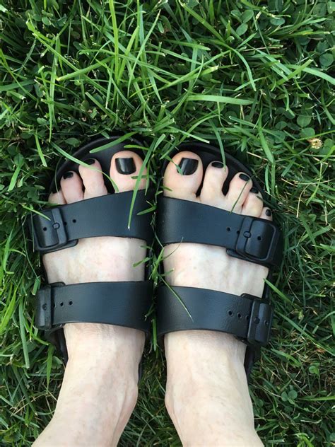 Kim kardashian's swollen feet crammed into plastic shoes, julianne moore's toes crippled by sandals. Julianne Moore's Feet
