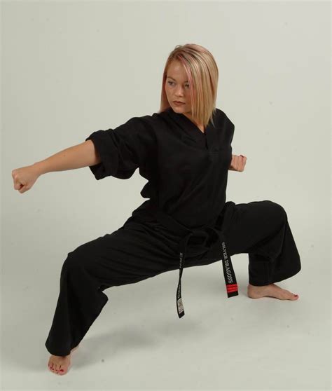Pin by Tough Girls on Girls and Martial arts | Martial arts women, Martial arts, Martial arts girl
