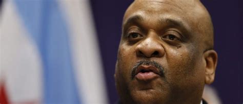 Shooting spree suspect admits to police he intentionally targeted white men our goal is to create a safe and engaging place for users to connect over interests and passions. Chicago Top Cop Explains When It's Okay To Shoot A Fleeing ...