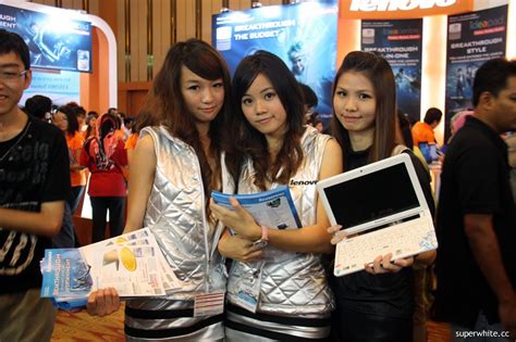 After that lazy liao coz my camera not those dslr so you know la… PIKOM PC Fair III 2009 | superwhite