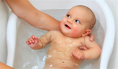 Yes, baby will likely cry, but it doesn't mean you're doing something wrong. Baby bath time safety essentials | Babocush.com | Babocush ...
