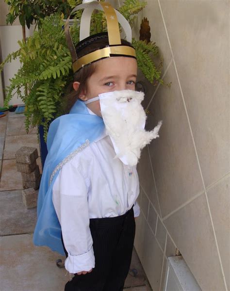 Halloween costumes don't need to be an investment! A Quick Purim Costume From the Classroom! | Purim costumes ...