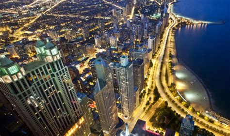 Chicago Loop | Explore Downtown Chicago | Choose Chicago | Chicago attractions, Downtown chicago ...