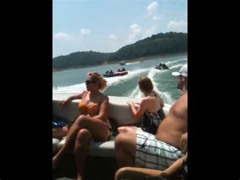 It is in the midwestern side of the usa. July 4th on lake Cumberland - YouTube