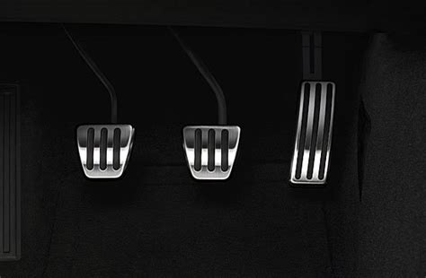 Nov 11, 2019 · 10 warning signs your transmission is going out (+ what to do about it) 1. Truth on Myth: Stick Shift Cars Going out the Door