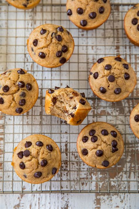Because it is #nationalcookieday it is a necessity to make a giant cookie! Kodiak Cakes Recipes - My Mommy Style