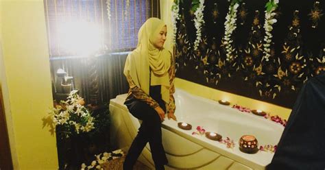 Kita sebagai manusia sebenarnya hanya berikhtiar saja. Apakah Hukum Mandi Bunga Untuk Mendapatkan Cinta Dan Jodoh ...