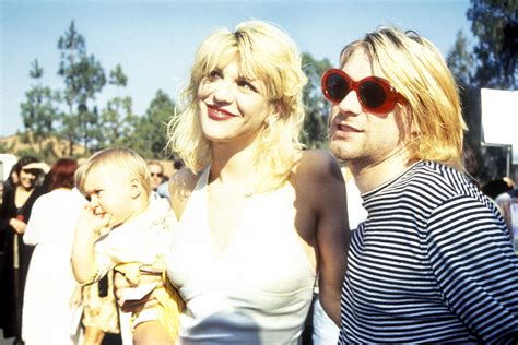 Kurt and his family lived in hoquiam for the first few months of his life then later moved back to aberdeen, where he had a happy childhood until his parents divorced. The Destructive Romance of Kurt Cobain and Courtney Love ...