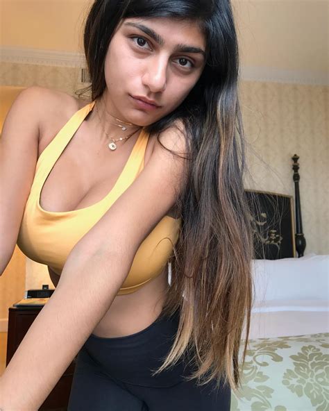 She was a pornographic actress from 2014 to 2015. Foto Hot Mia Khalifa Bintang Film Bokep yang Memiliki ...