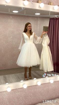 Свадебное платье со шлейфом [Video] | Ver vestidos de novia, Vestidos ...