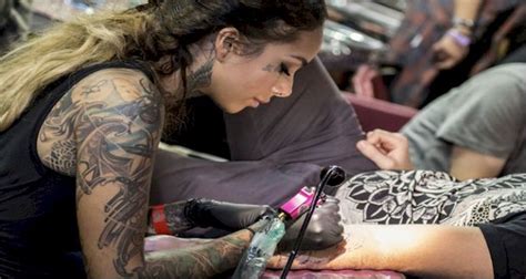 You'll find plenty of stores selling gothic and punk fashion, alongside tattoo and piercing parlours; Rockin' Tattoos — THE LONDON TATTOO CONVENTION 2019 - RAMzine