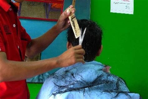 Aplikasi potong rambut panggilan surabaya dan sidoarjo yang siap melayani anda dengan kualitas barbershop dan harga murah, kualitas tukang cukur terjamin. Pangkas Rambut Teknik Nyala Api Ala Pemuda Gaza ...