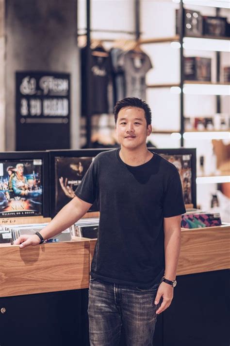 Hello, i am robert kuok, i am working as a business development executive in fugenx technologies in florida, usa. Here's What Swee Lee Music Looks Like With Meng Ru Kuok In ...