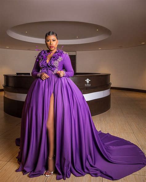 I had over +50 psn4 account products for sale. Selly Galley's Dress Was The Centre of Attraction at EMY Africa Awards 2018 | BN Style