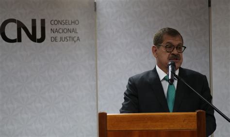 Há tempos a emissora trocou a credibilidade pela 'sustentabilidade' a qualquer custo, inclusive de vidas de brasileiros. Ministro Humberto Martins assume presidência do STJ ...