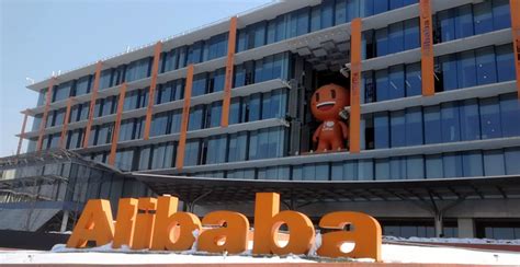 Alibaba group was founded in 1999 by 18 people led by jack ma, a former english teacher from hangzhou, china. 阿里巴巴中国电子商务公司-德行教育