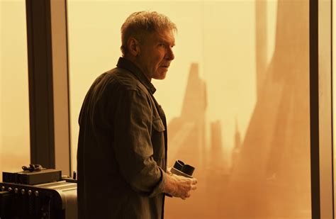 Tema centrale della colonna sonora è one more time interpretato da laura pausini. Blade Runner 2049, la recensione senza spoiler