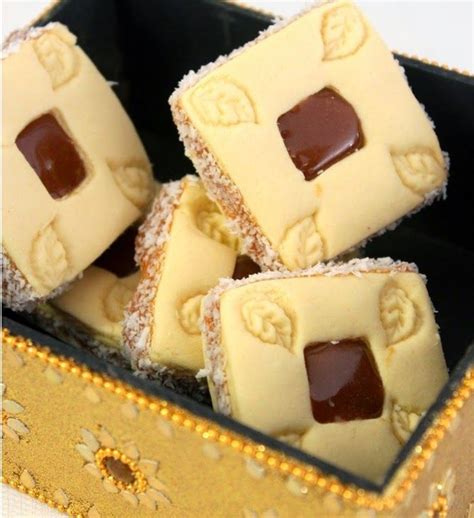 Ce gâteau, ça fait bien longtemps qu'il me trotte dans la tête. Gateaux secs algeriens caramel beurre sale Ingrédients - 80 gr de beurre ramolli - 90 gr de ...