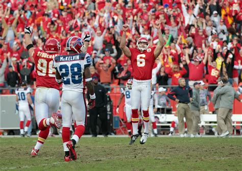 The game will begin at 11.40pm uk time on sunday, january 24 (5.40pm local time at arrowhead stadium in kansas city). Kansas City Chiefs Rewatch: 2010 week 8 vs Bills