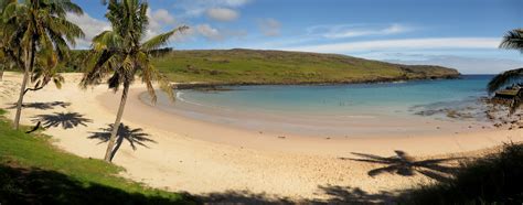 Sorti des frimas de l'hiver, il amorce le printemps et les premiers rayons du soleil qui l'accompagnent. Top 5 des attractions de l'île de Pâques