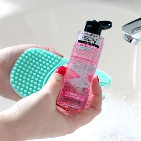 Rossmann Pinsel Reinigungsshampoo