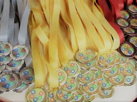 Dois ouro inéditos, três pratas e cinco. Medalhas | Jogos olimpicos, Jogos, Centro educacional