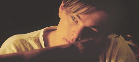 Share the best gifs now >>> Titanic Leonardo Dicaprio GIF - Find & Share on GIPHY