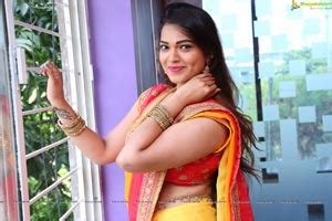 Check out actress ashwini exclusive photos & images on galatta. Heroine Ashwini HD Photos