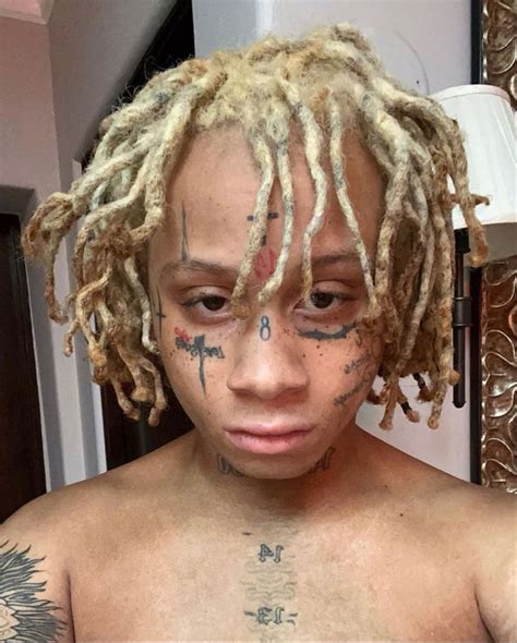 Rapper originally from the suburbs of cleveland, ohio who melded elements of cloud rap and punk attitude for a unique style. @versacemxmi | Trippie redd, Rapper style, Hip hop inspiration