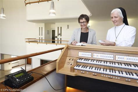 10 gebote katholisch oder evangelisch. Orgelautomat statt Organist: Wie eine Maschine die ...