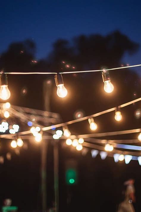 Mit dekorativen lichterketten erzeugst du auf einfache art eine schöne und stimmungsvolle beleuchtung. Lichterkette im Garten - schöne Atmosphäre | Lichterkette ...