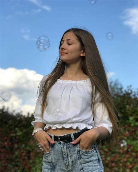 Ask anything you want to learn about valy savulescu by getting answers on askfm. Giulia Savulescu (@giuliasavulescu_) | Photos and Outfits ...