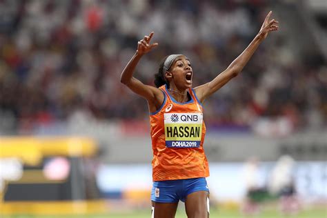Sifan hassan won 1500m gold medal in doha but laura muir believes the win is tainted because of her association with the hassan runs sixth fastest 1500m time in history muir: Weltrekordattacke beim Valencia Halbmarathon - RunAustria