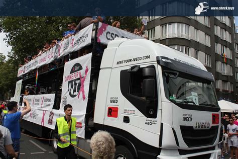 Auf dem csd berlin waren wir in diesem jahr mit insgesamt 8 paradetrucks vertreten. CSD Berlin 2016: Bilderserie