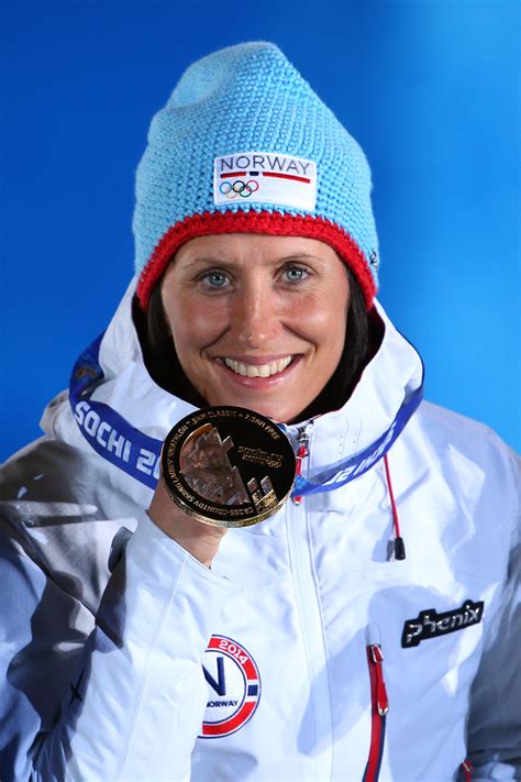 Mars 1980 i rognes ved støren) er en norsk langrennsløper. Marit Bjoergen Photos Photos - Medal Ceremony - Winter ...