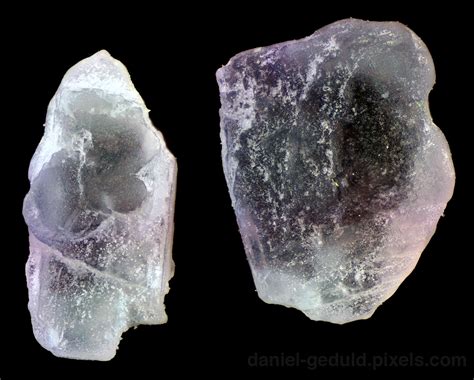 This single grain of salt, looks like an iceberg in an. Sea Salt under the microscope at 40x : food