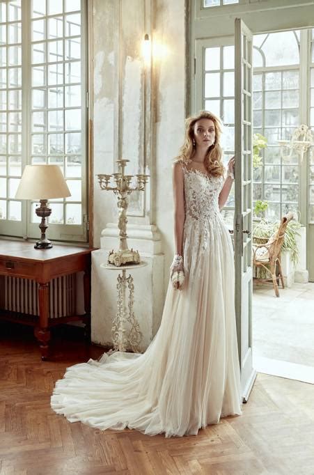 Se vuoi comprare abiti mamma della sposa, gillne.it negozio online di fornire con la piu discreta ed elegante abiti mamma della sposa. Ecco l'abito da sposa più bello del mondo: è italiano e ...