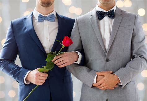 Il congedo matrimoniale spetta di diritto a tutti i lavoratori, attualmente infatti tutti i contratti collettivi nazionali di lavoro lo prevedono. Congedo matrimoniale: a chi spetta e come funziona