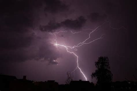 Gaia versus reuzegom michel vandenbosch. 'Violent' storms expected in Belgium on Sunday afternoon