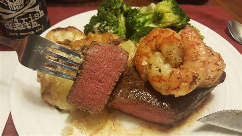 I served this with balsamic sesame roasted asparagus and steamed sweet potatoes where i was able to drizzle a. Beef Tenderloin with Shrimp in Brown Butter, Au Gratin Potatoes, and Steamed Broccoli [OC ...