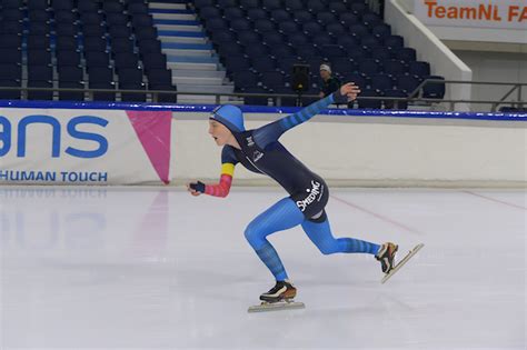 Yes de isu heeft de plannen voor het creëren van een schaatsbubbel in heerenveen goedgekeurd. SCHAATSEN: HEERENVEEN: IJsstadion Thialf, ©foto Martin de ...