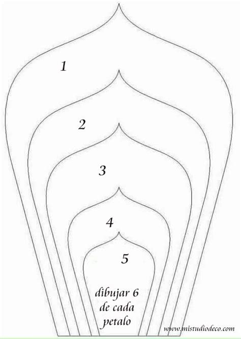 Moldes gratis en pdf para hacer flores gigantes en papel cartulina con molde de centro Resultado de imagen de flores gigantes moldes | Plantilla ...