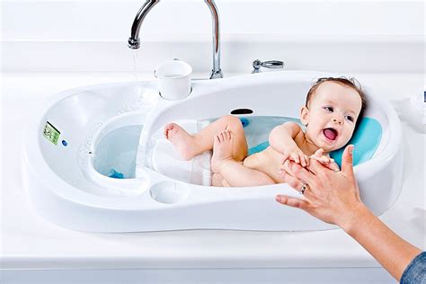 The 4moms ® cleanwater baby bathtub features a unique design which provides a constant flow of 02.10.2016 · 4moms bathtub is one of the worst baby products ive used. What's the Best Baby Bathtub? - Smart Baby HQ | Baby tub ...