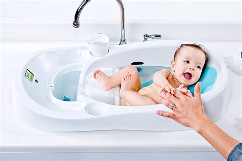 Does your baby enjoy his bath time? What's the Best Baby Bathtub? - Smart Baby HQ | Baby tub ...