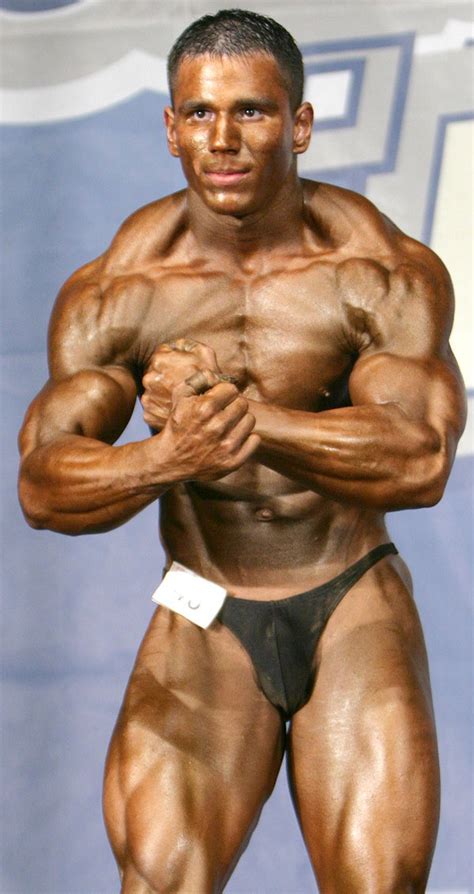 Some men choose to do so for purely aesthetic reasons. Sexy Male Bodybuilder - Posing On Stage Pictures Gallery 5 ...