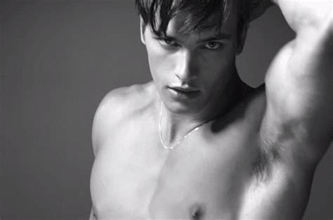 Willkommen auf der offiziellen calvin klein® webseite. VJBrendan.com: Matt Terry For Calvin Klein Fall 2014