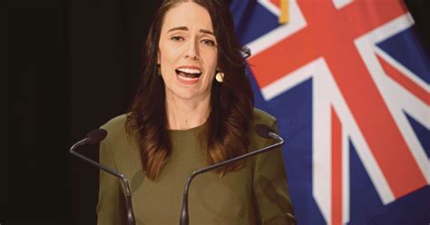 Jadi saya membuat keputusan yang terbaik bagi saya untuk berdiri di samping. Perdana Menteri New Zealand mengundi di Auckland | Berita ...