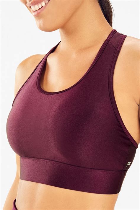 Beat the bounce in supportive sports bras for big boobs! Pin on Bras