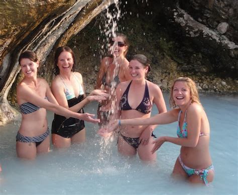 Bạn đã đến lost world hotel? What I Love about Colorado's Hot Springs