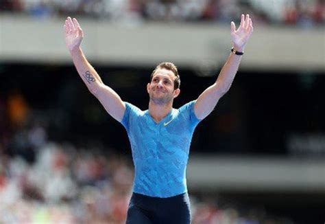 Renaud lavillenie is a french pole vaulter. Mondiaux d'athlétisme : 1, 2, 3… Partez ! - 1jour1actu.com ...